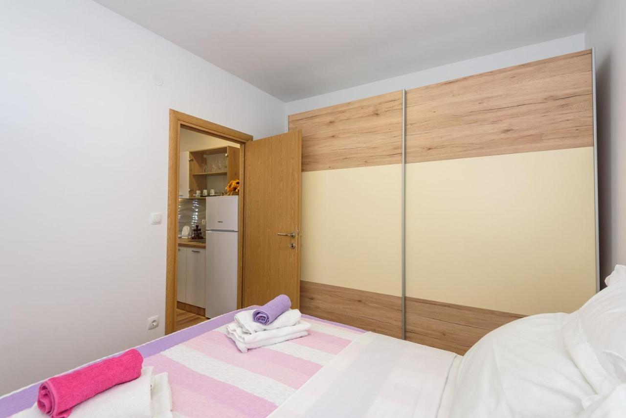 Apartment Dego Near Ploce, Riverfront, Parking Rogotin Exterior foto